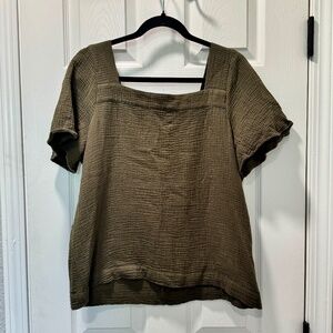 Madewell Lightspun Harlow Square Neck Button Back Top